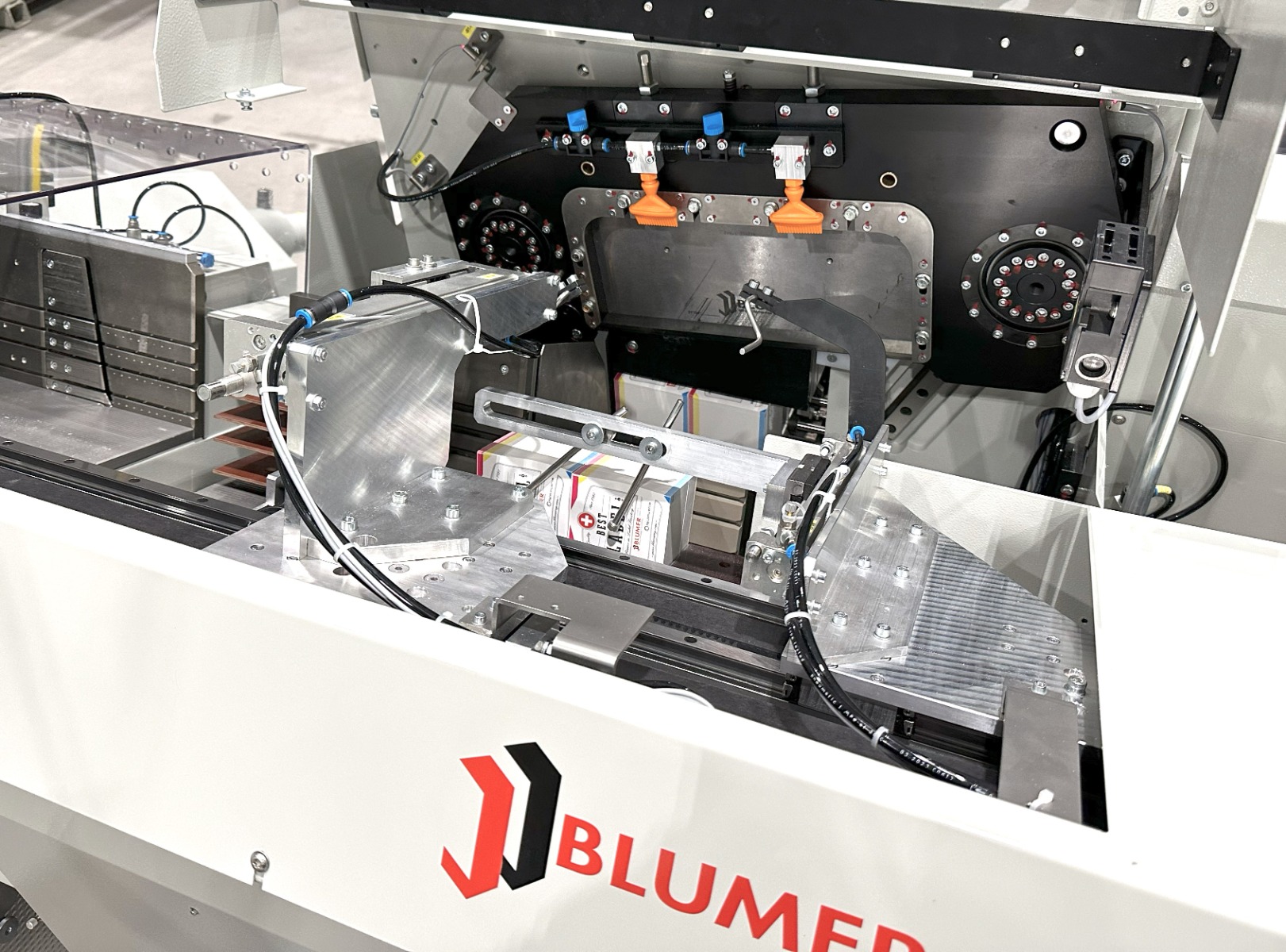 Blumer: ATLAS 1110 DS Punching Machine